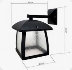 چراغ حیاطی دیواری مدل ماهان فلز و شیشه